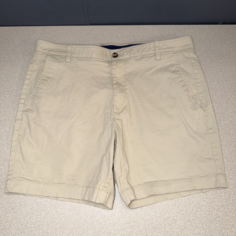 Crown & Ivy Mens Motion Flex Chino Shorts 38 Khakis 6.5" Inseam Stretch Preppy